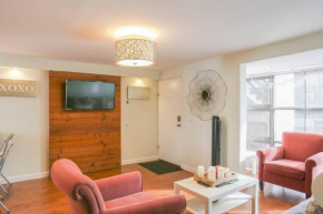 Smooth & Vivid Downtown Condo